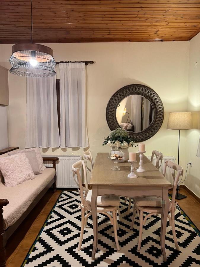 شقة House In The Woods Kardítsa المظهر الخارجي الصورة