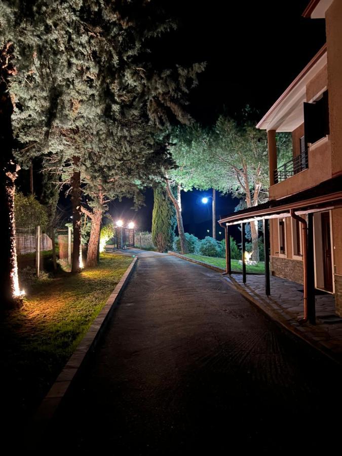 شقة House In The Woods Kardítsa المظهر الخارجي الصورة